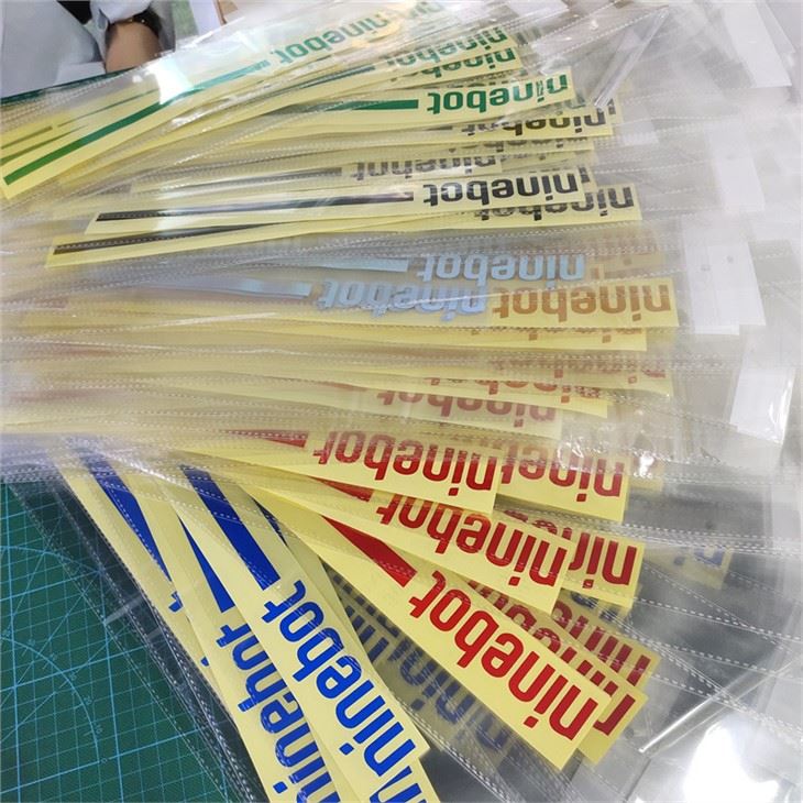 Stiker Die Cut Luar Ruangan