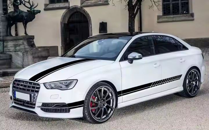 Kustomisasi stiker stripe sisi balap untuk audi