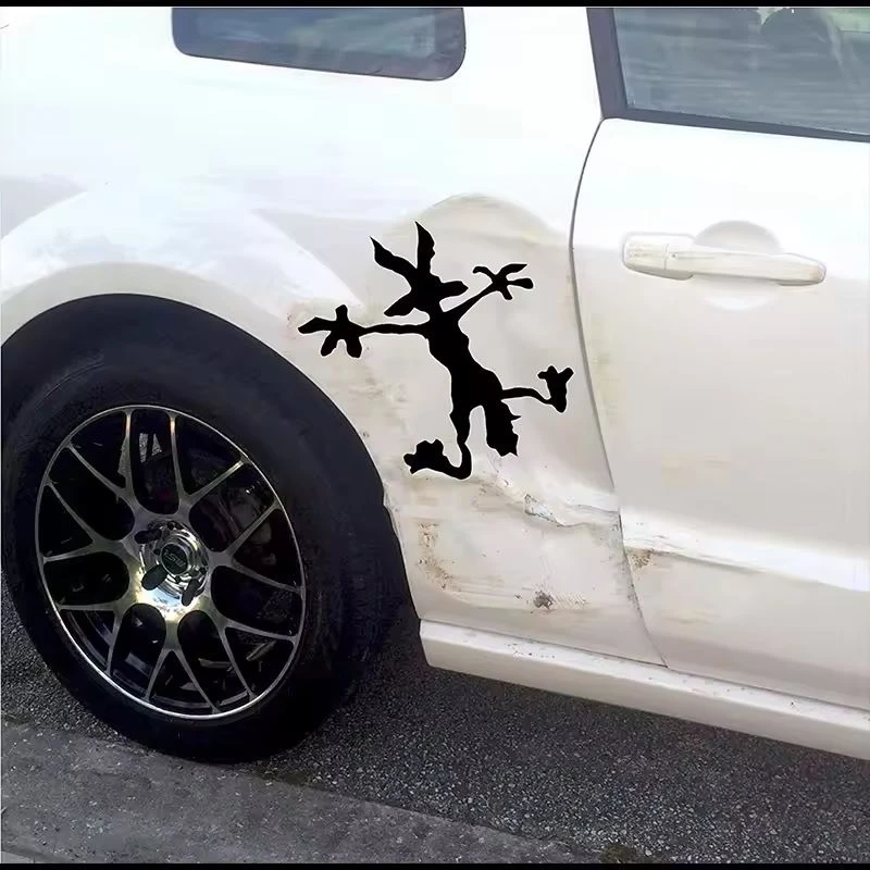 Stiker Vinyl Mobil Menabrak Dinding
