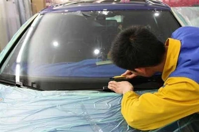Tips ETIE:Metode Pengaplikasian Pembungkus Mobil: Apa Perbedaan Pengaplikasia...