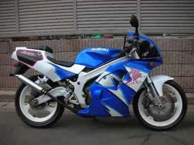 Bisakah Stiker Asli Pabrik Dilepas Pada Sepeda Motor?