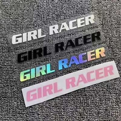 Pembalap Gadis Mereparasi Stiker Mobil Laser
