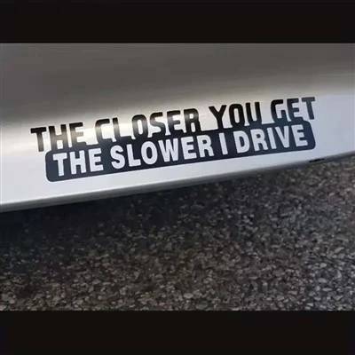 Anda mendapatkan stiker lucu yang lebih lambat