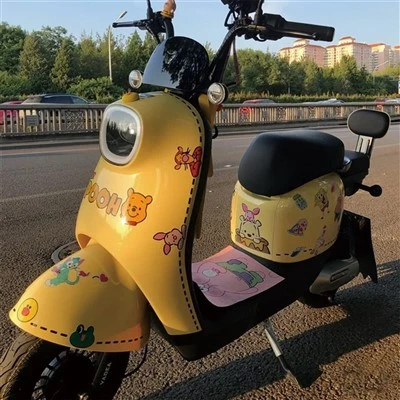 Stiker Beruang Winnie Pooh