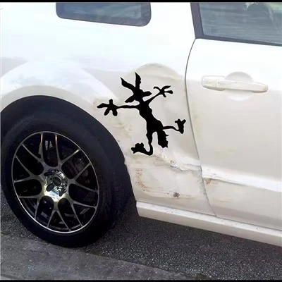 Stiker Vinyl Mobil Menabrak Dinding