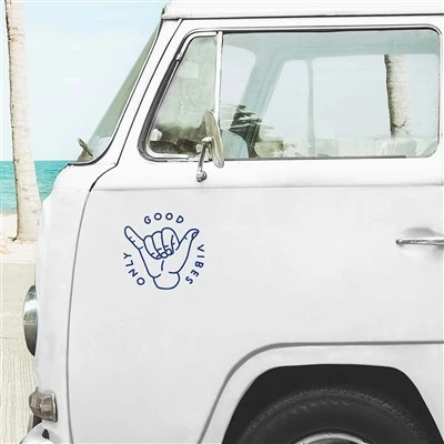 Stiker mobil camper getaran yang lucu